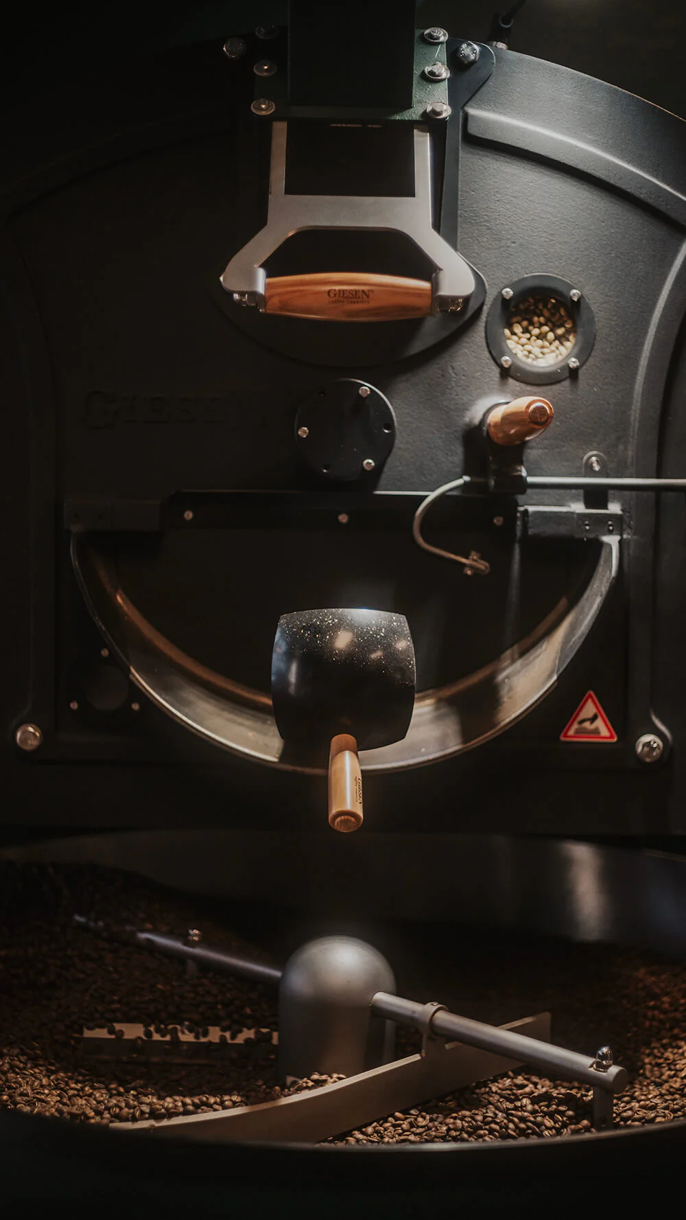 brink-kaffeerosterei-lubeck-cafe-lubeck-eventlocation-lubeck-kaffeemobile-wochenmarkte-kaffee-espresso-kontakt-seite-bild